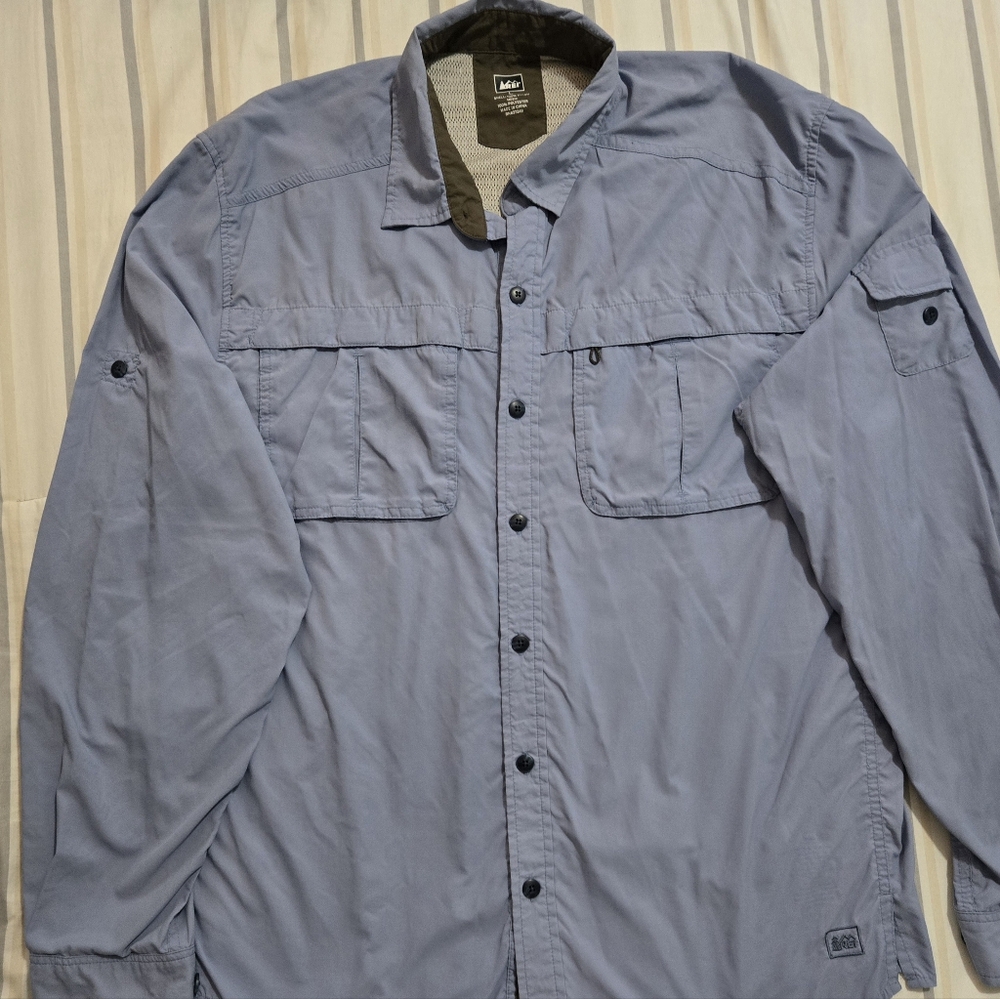 Men's L REI Blue long sleeve RN# 37249